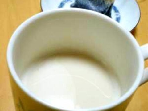 贅沢？ちょっと濃い目の、ほうじ茶ラテ。